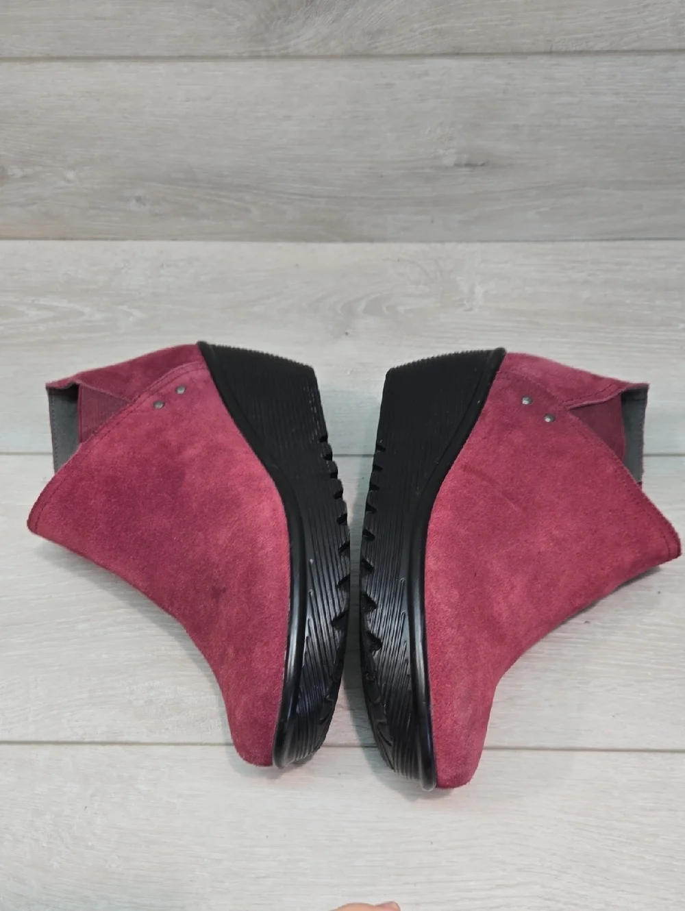 Skechers Women Memory Foam Burgundy Suede Wedge Ankle Boots Shoes Sz 8
